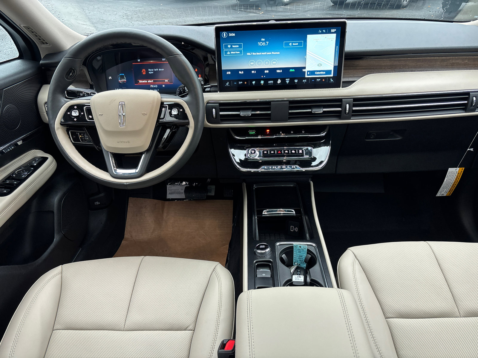 New 2026 Lincoln Corsair Reserve image 29