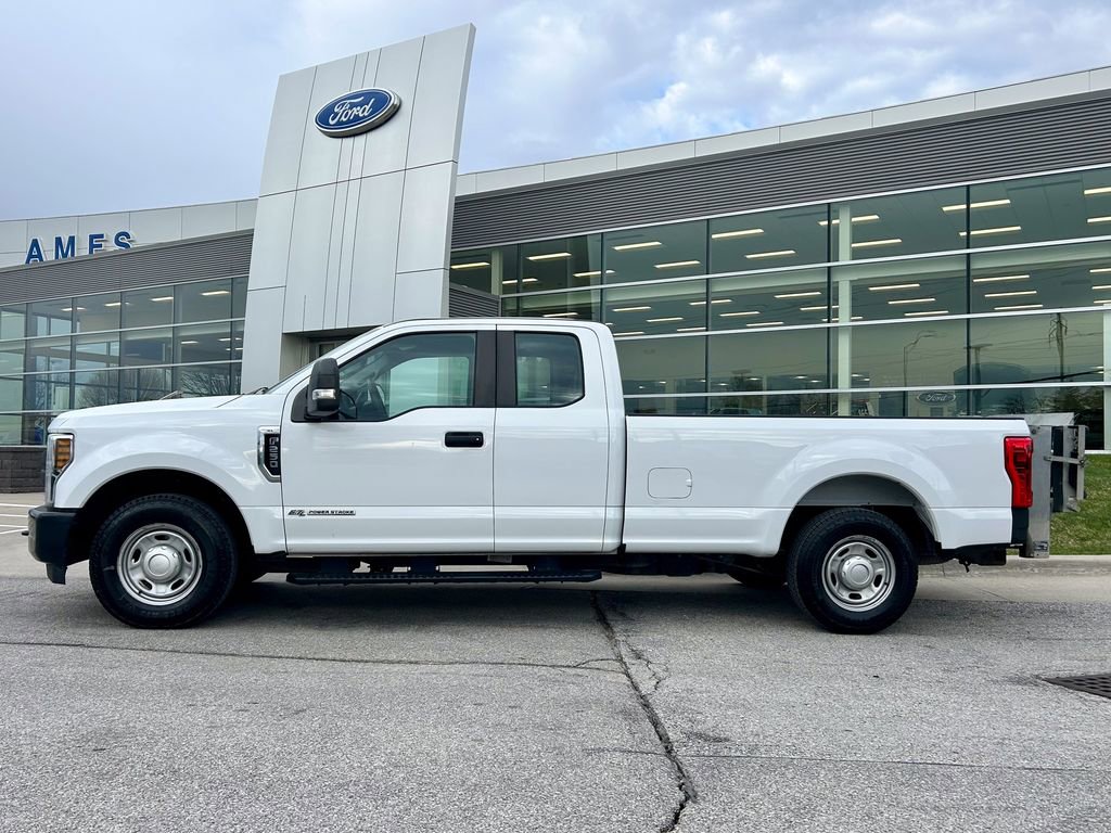 Used 2019 Ford F250 XL w/ Power Equipment Group image 3