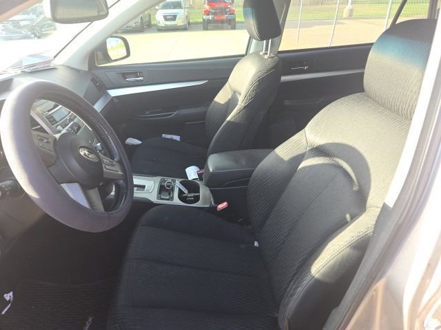 Used 2011 Subaru Outback 2.5i Premium w/ All-Weather Pkg image 7