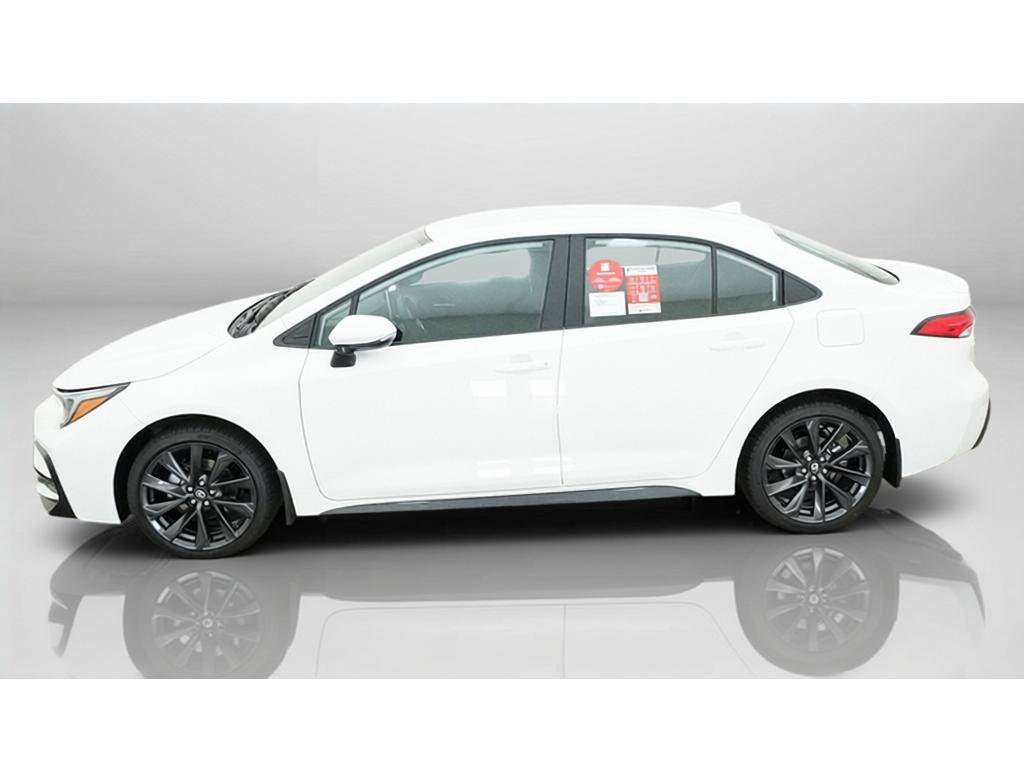 New 2027 Toyota Corolla SE FWD image 3