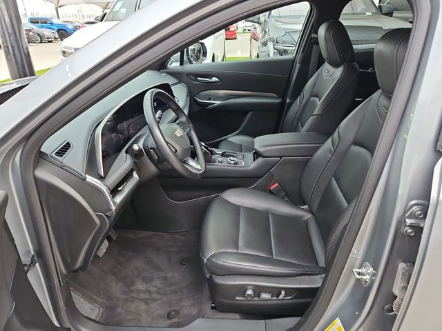 Certified 2025 Cadillac XT4 Premium Luxury image 9