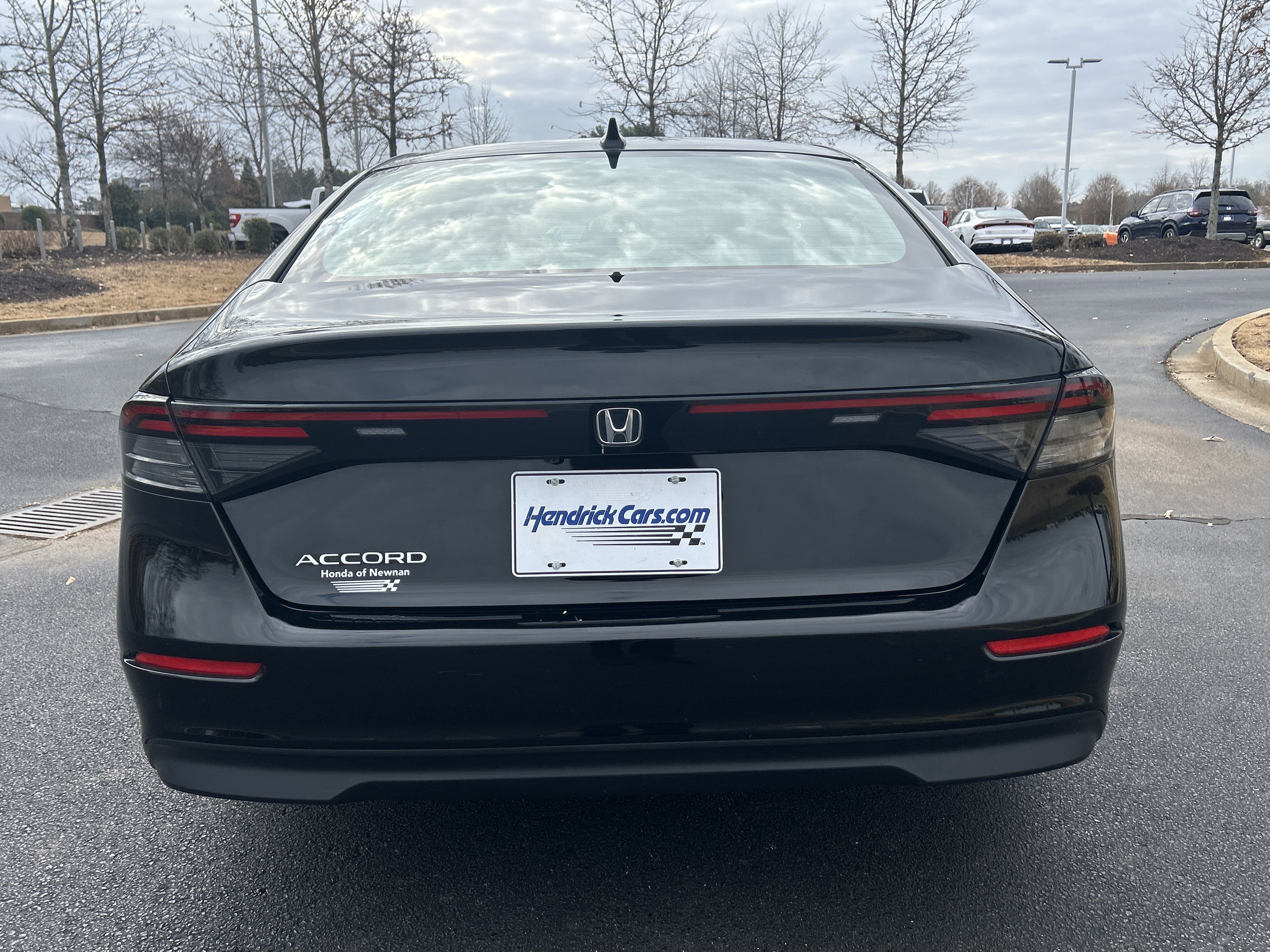 Used 2023 Honda Accord EX image 8