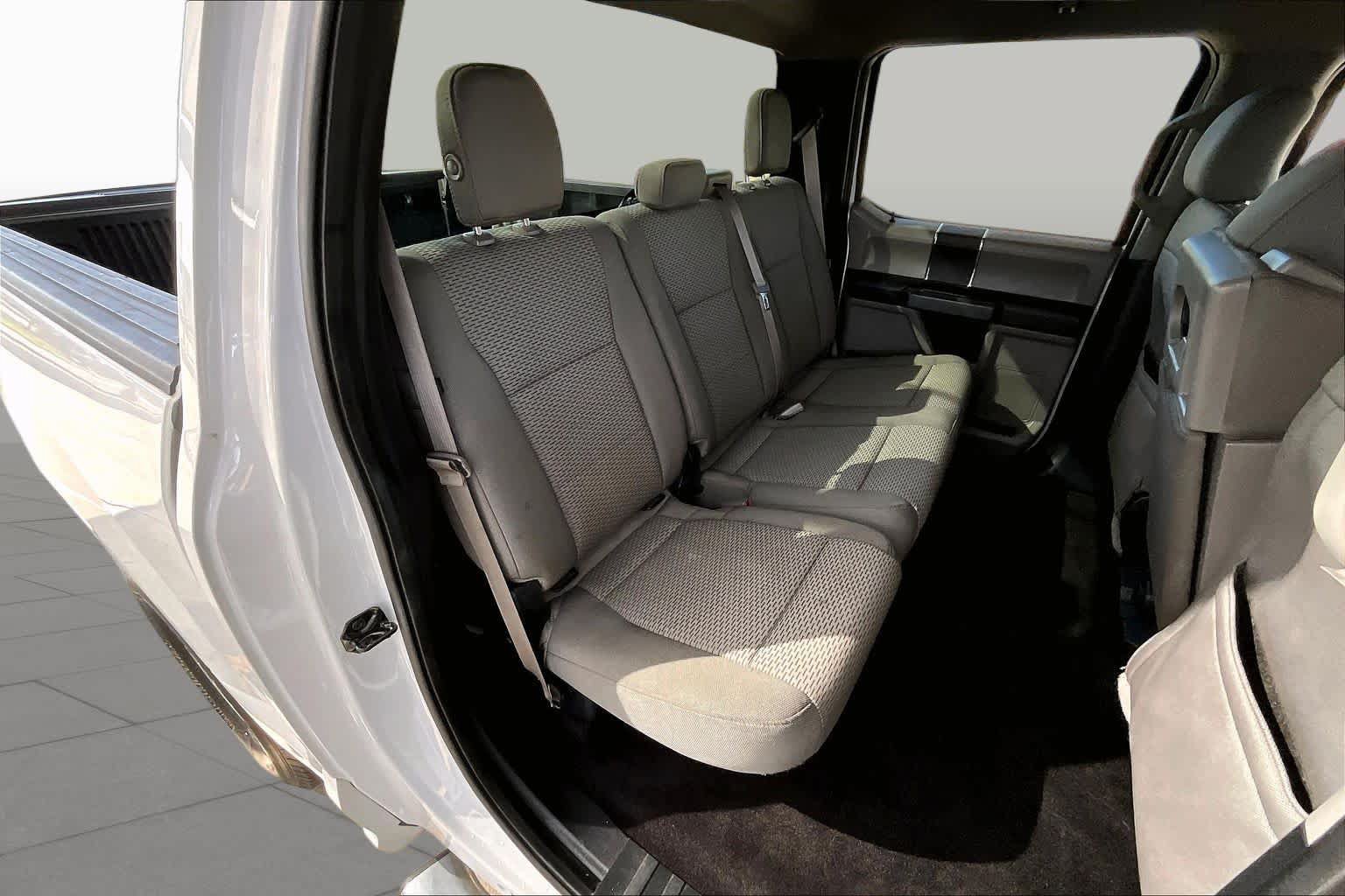 Used 2016 Ford F150 XLT AWD/4WD image 20