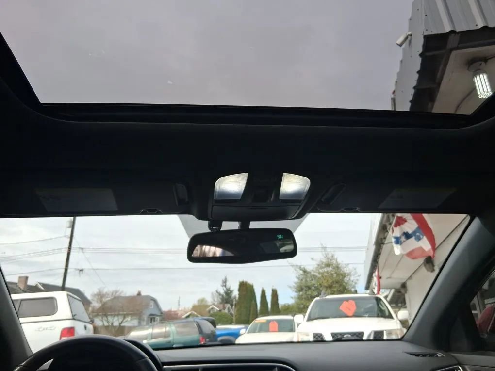 Used 2018 Hyundai Elantra Sport w/ Sport Premium Package 03 image 15