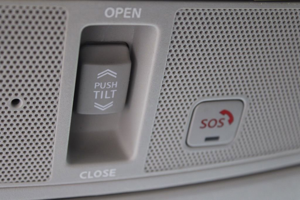 Used 2017 Nissan Maxima Platinum image 27