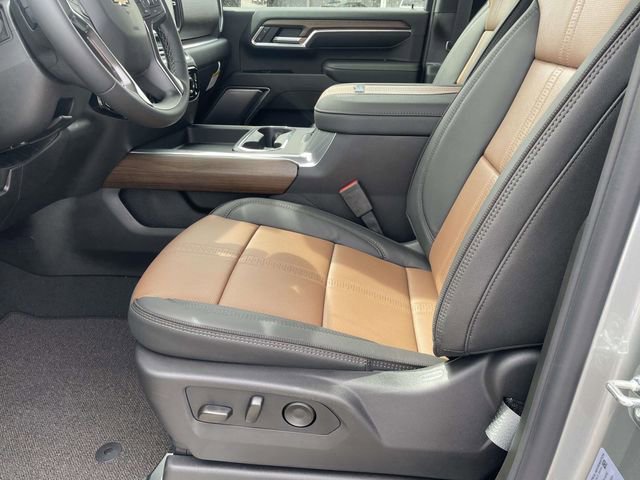 New 2026 Chevrolet Silverado 3500 High Country w/ High Country Premium Package image 13