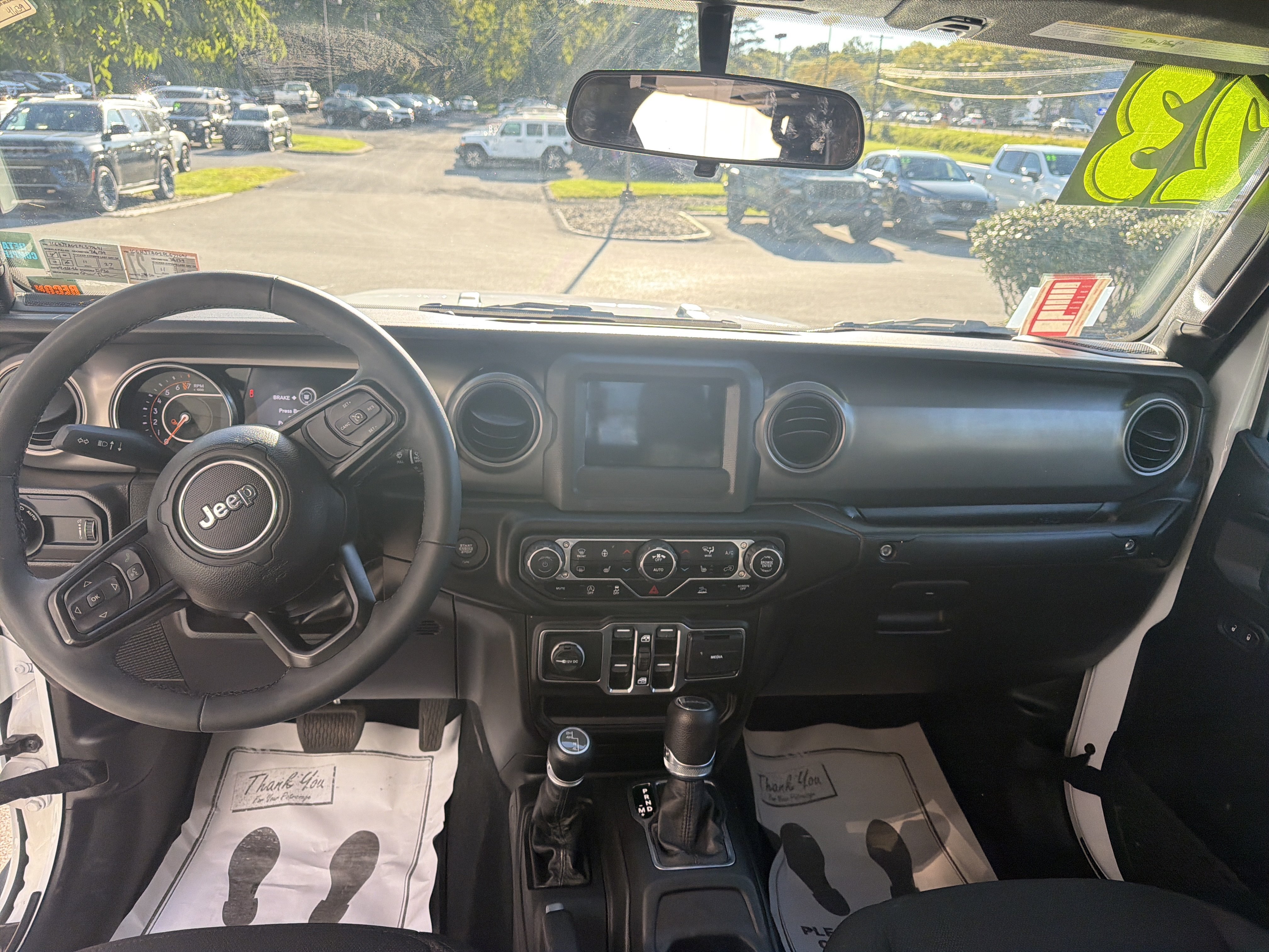 Used 2023 Jeep Gladiator Sport AWD/4WD image 14