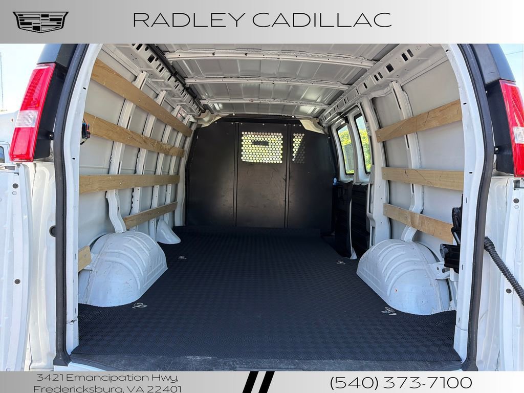 Used 2024 GMC Savana 2500 w/ Driver Convenience Package RWD image 9