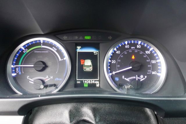 Used 2019 Toyota Highlander LE image 17