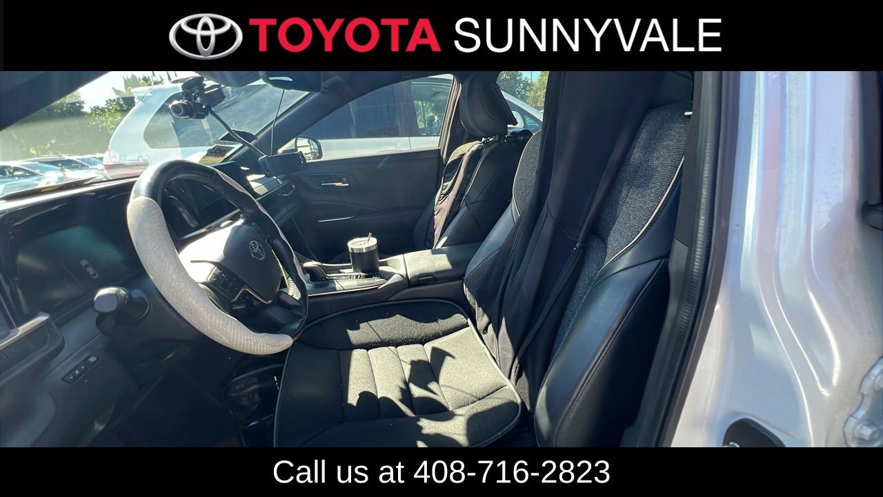 Used 2023 Toyota Crown AWD/4WD image 4