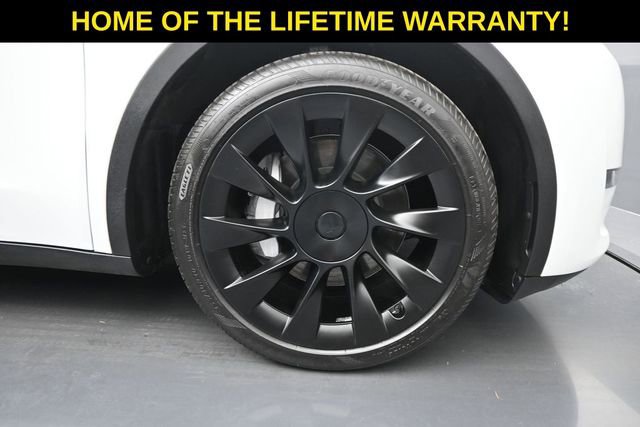 Used 2023 Tesla Model Y Long Range AWD/4WD image 56