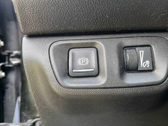 Used 2017 GMC Acadia SLT AWD/4WD image 31