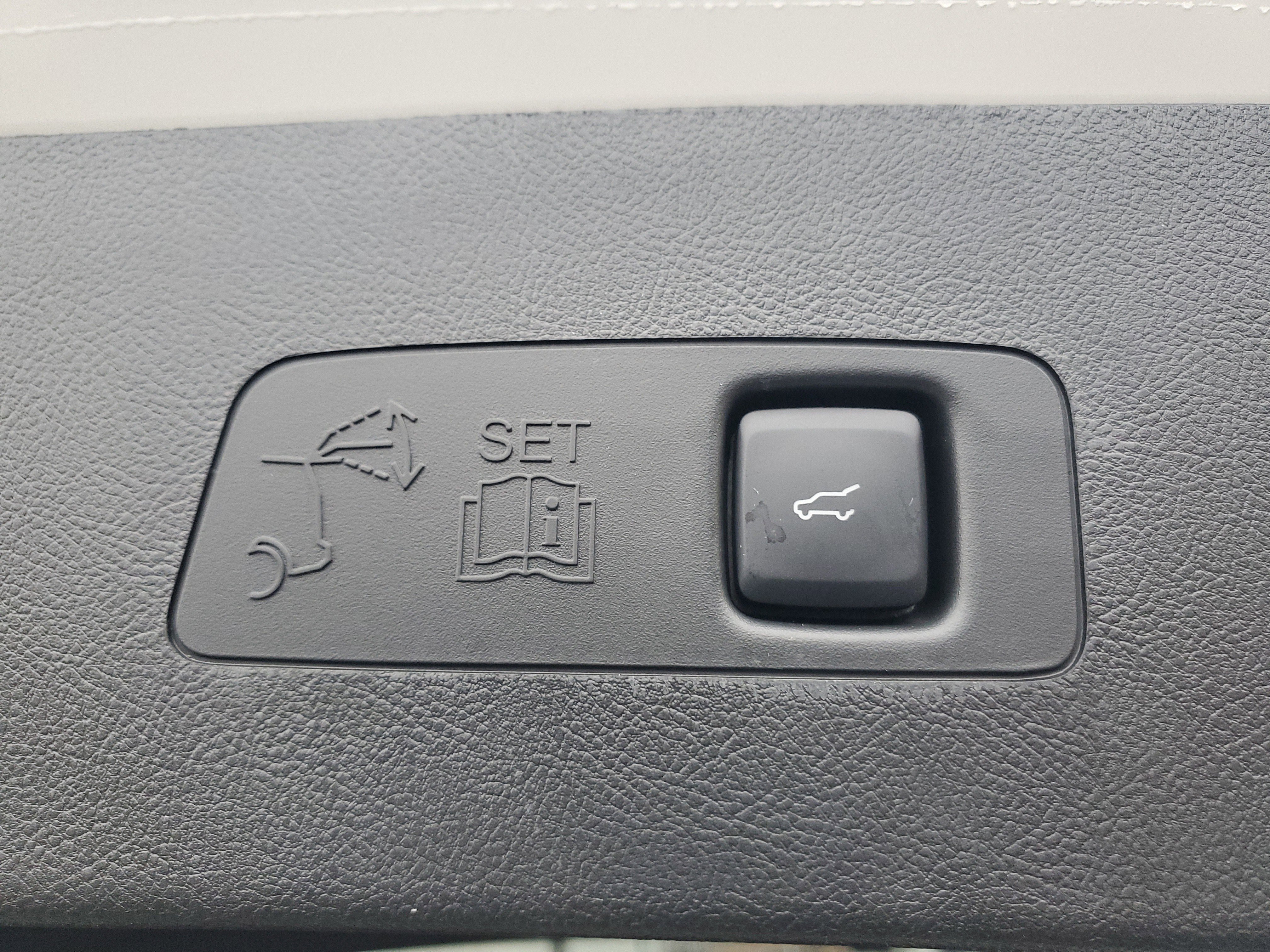 New 2026 Lincoln Corsair Premiere image 30