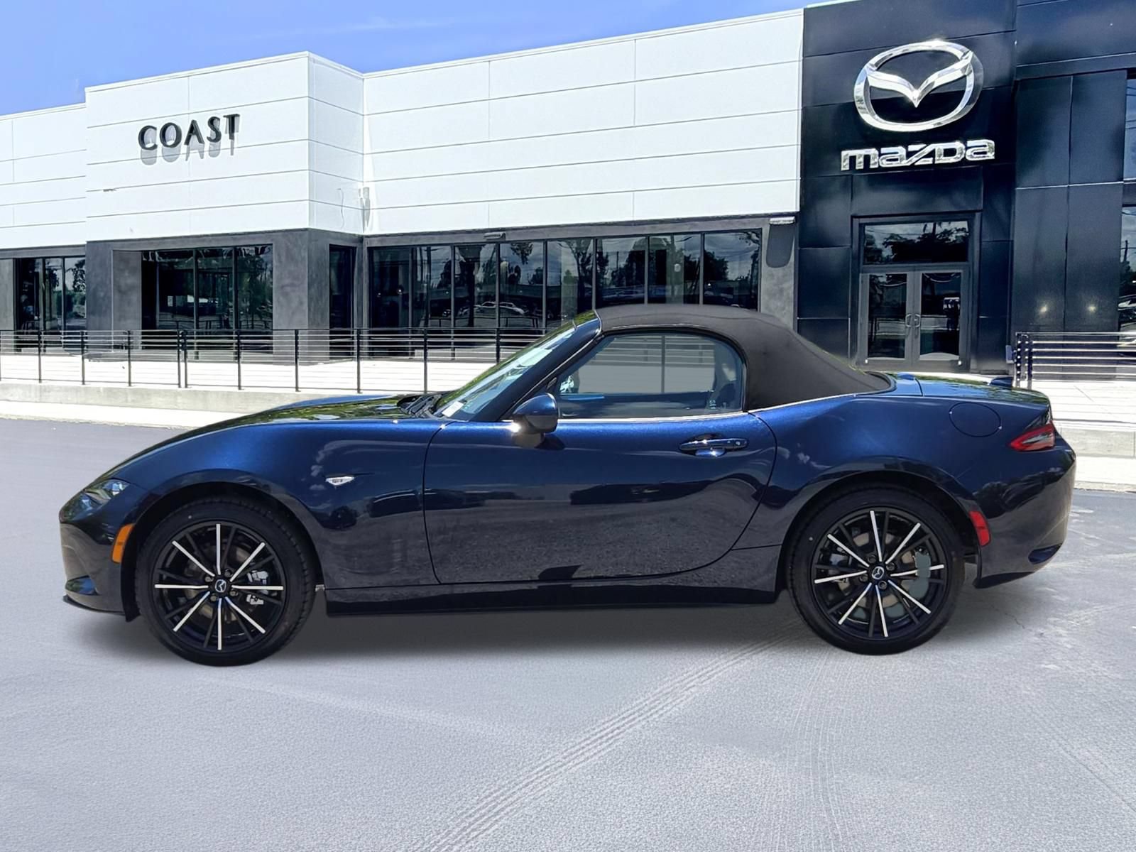 New 2026 MAZDA MX-5 Miata Grand Touring RWD image 9