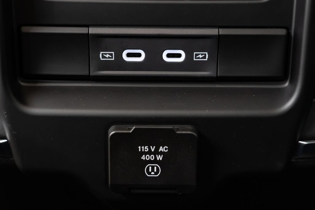 New 2026 RAM 2500 Laramie AWD/4WD image 9
