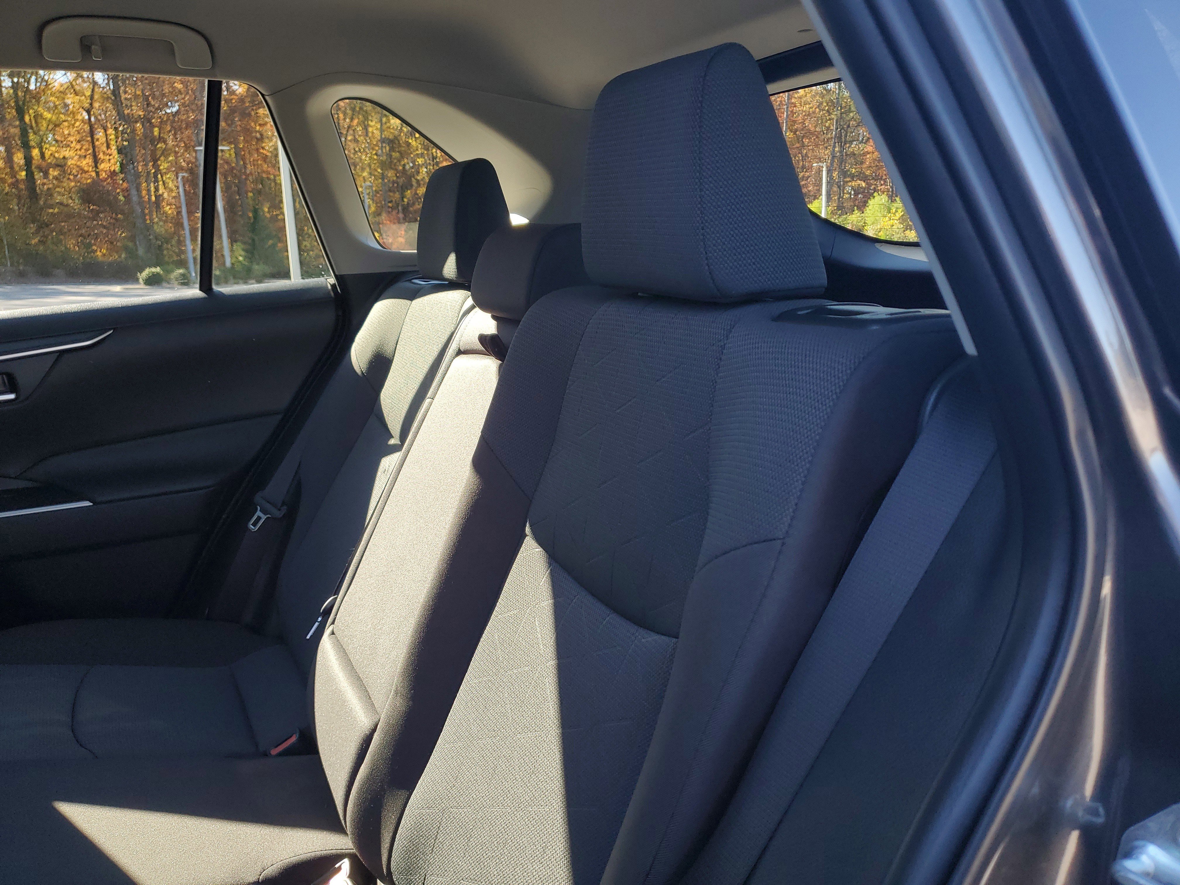 Used 2025 Toyota RAV4 XLE image 12