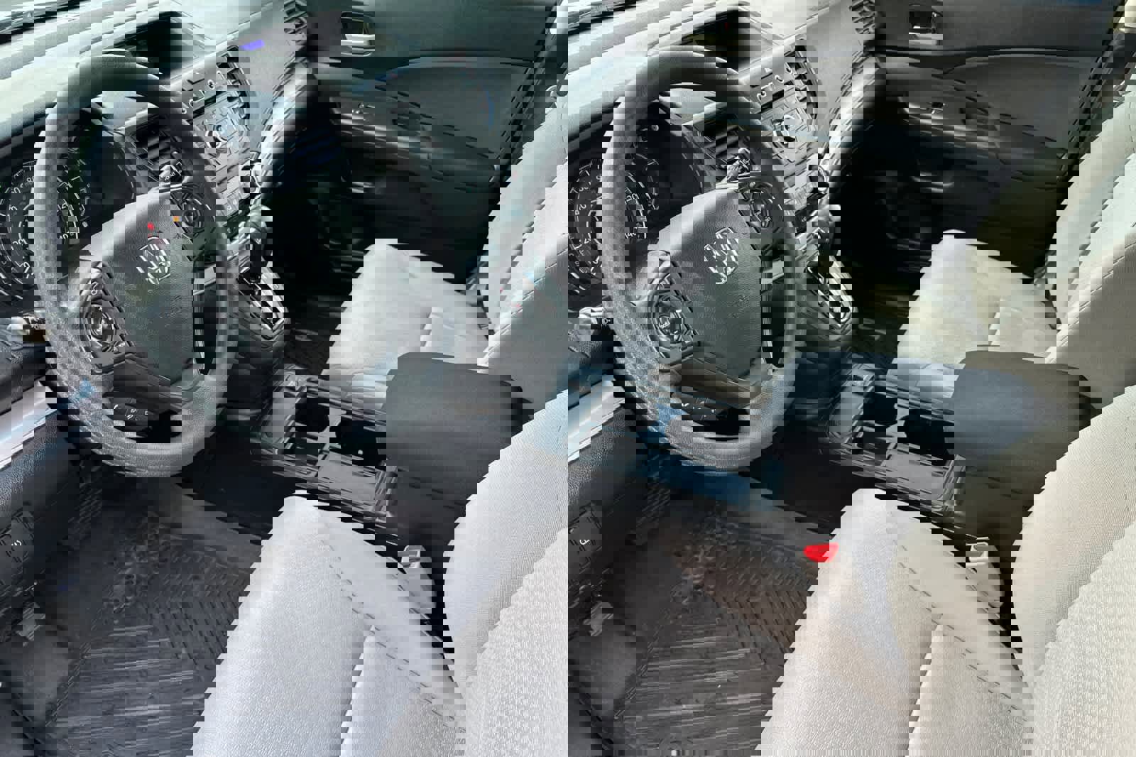 Used 2015 Honda CR-V LX image 11