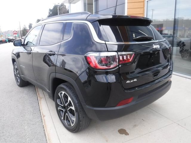 Certified 2022 Jeep Compass Limited image 9
