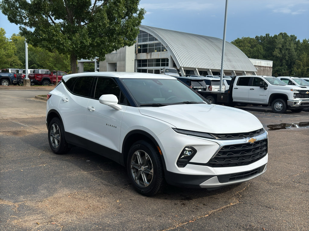 Certified 2023 Chevrolet Blazer LT w/ Driver Confidence Package FWD image 1