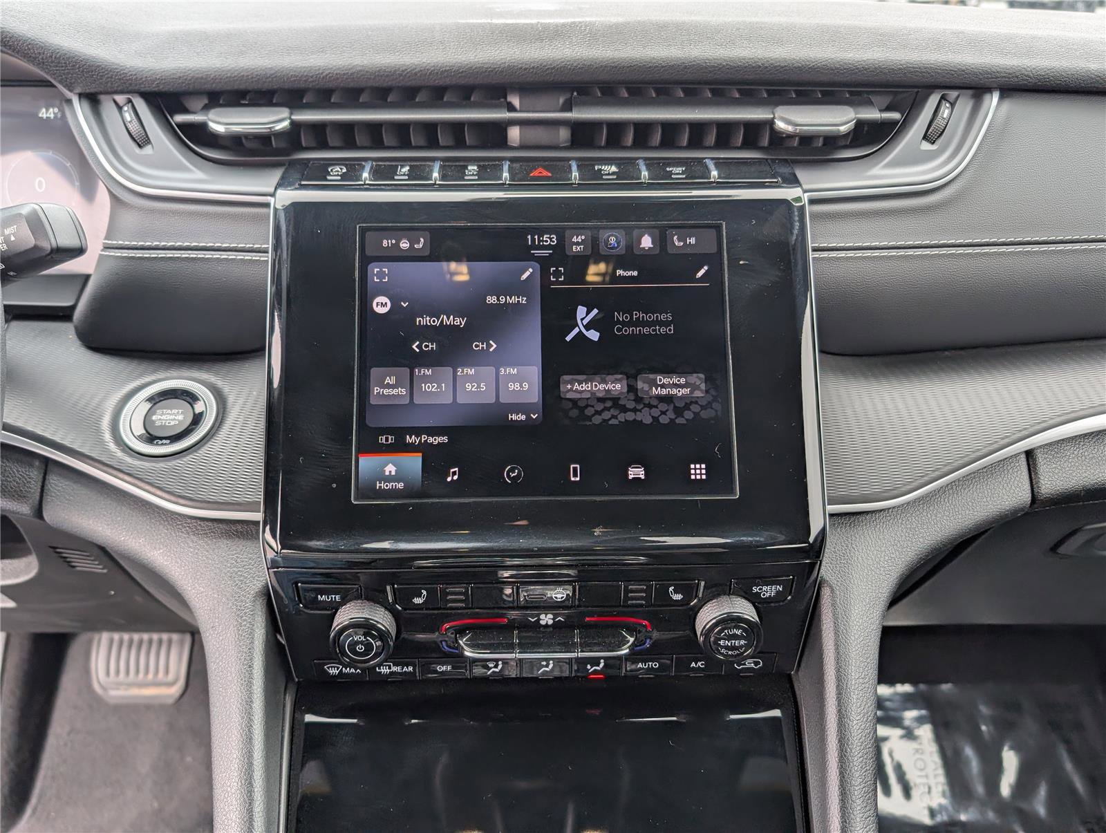 Used 2023 Jeep Grand Cherokee Altitude image 17