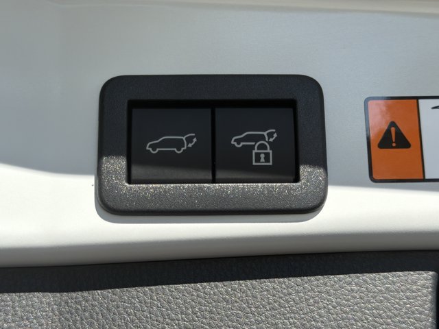 Used 2026 Toyota RAV4 SE AWD/4WD image 19