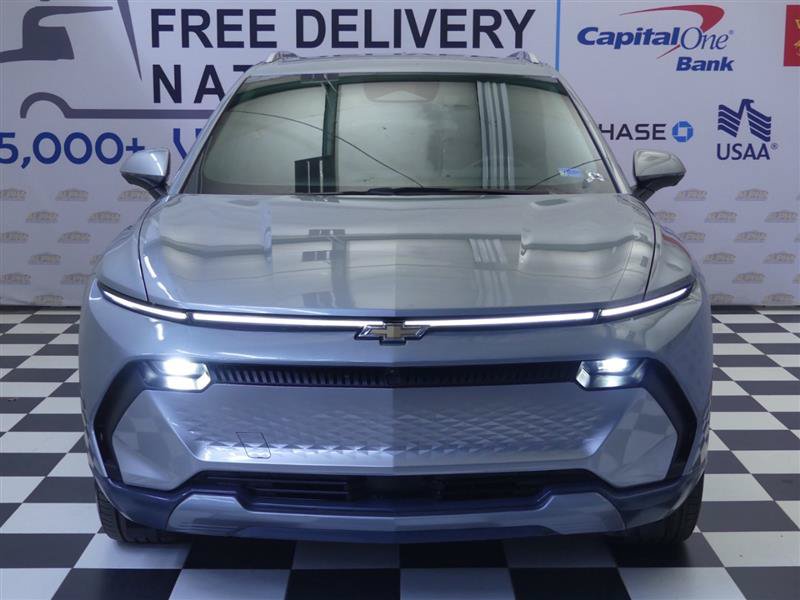 Used 2024 Chevrolet Equinox EV LT AWD/4WD image 2