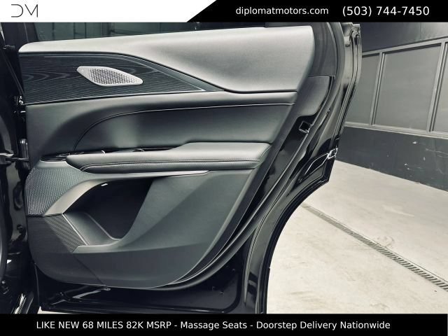 Used 2026 Cadillac Lyriq V AWD/4WD image 25