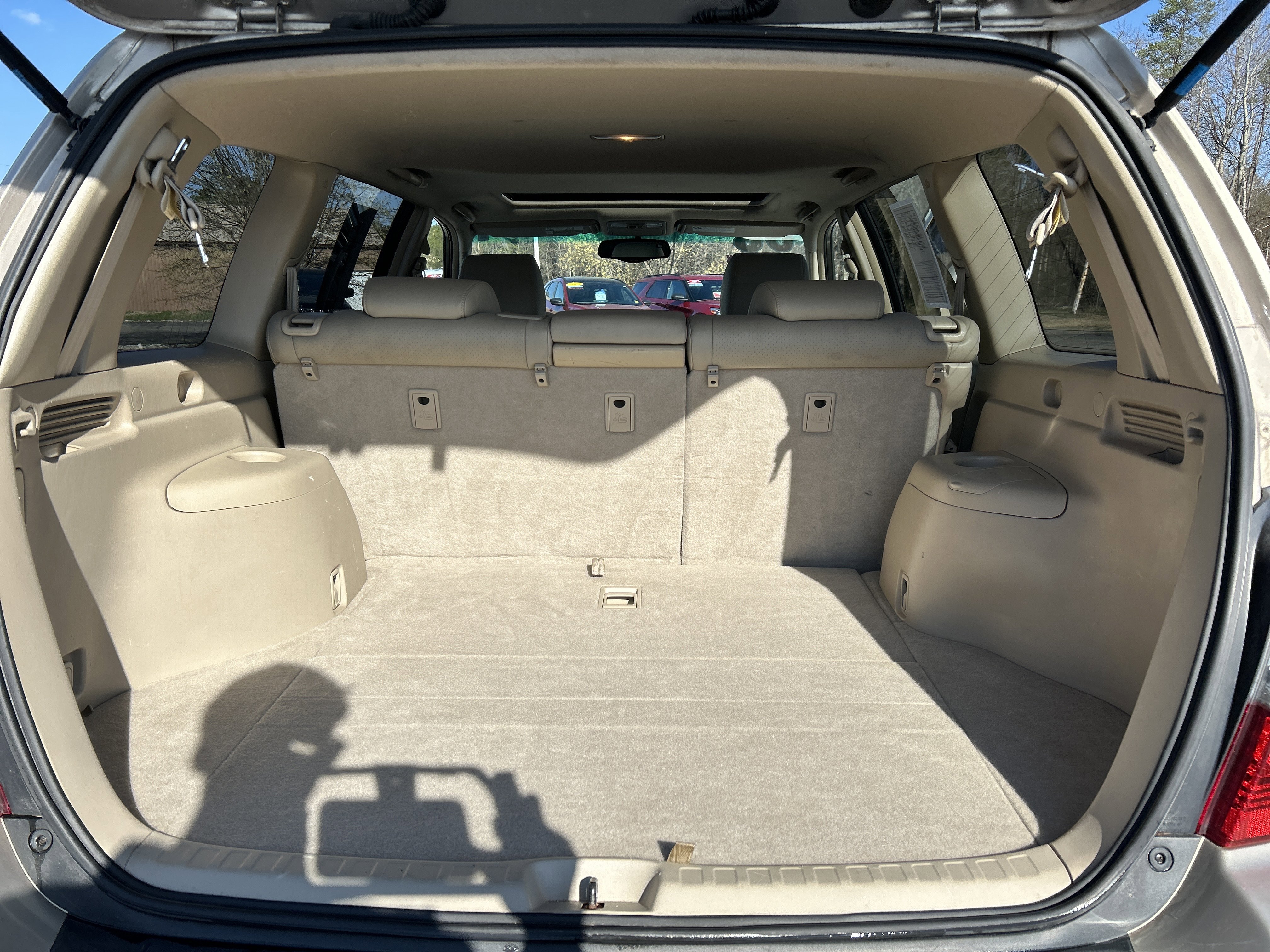 Used 2006 Toyota Highlander 4WD V6 w/ 3rd Row image 13