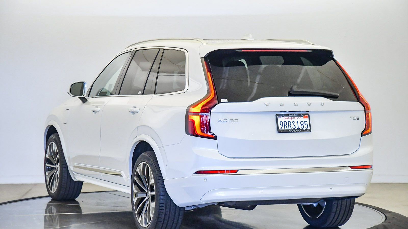 Used 2025 Volvo XC90 T8 Plus w/ Protection Package Premier image 2