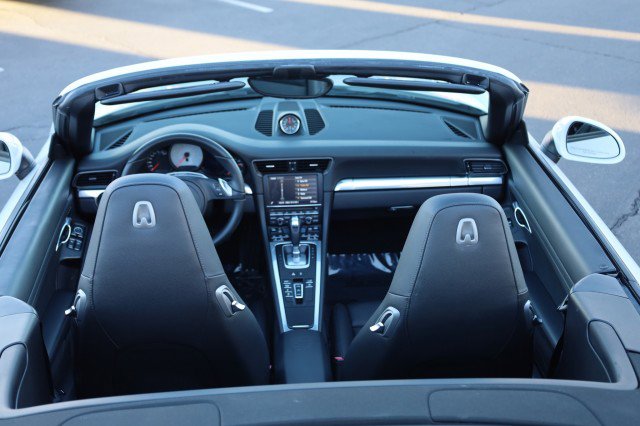 Used 2014 Porsche 911 Carrera S image 16