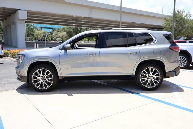 New 2026 GMC Acadia Denali Ultimate FWD image 4