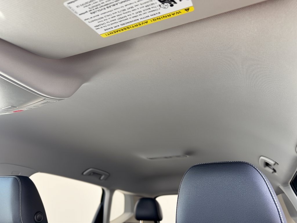 Certified 2026 Volkswagen Taos SE FWD image 27