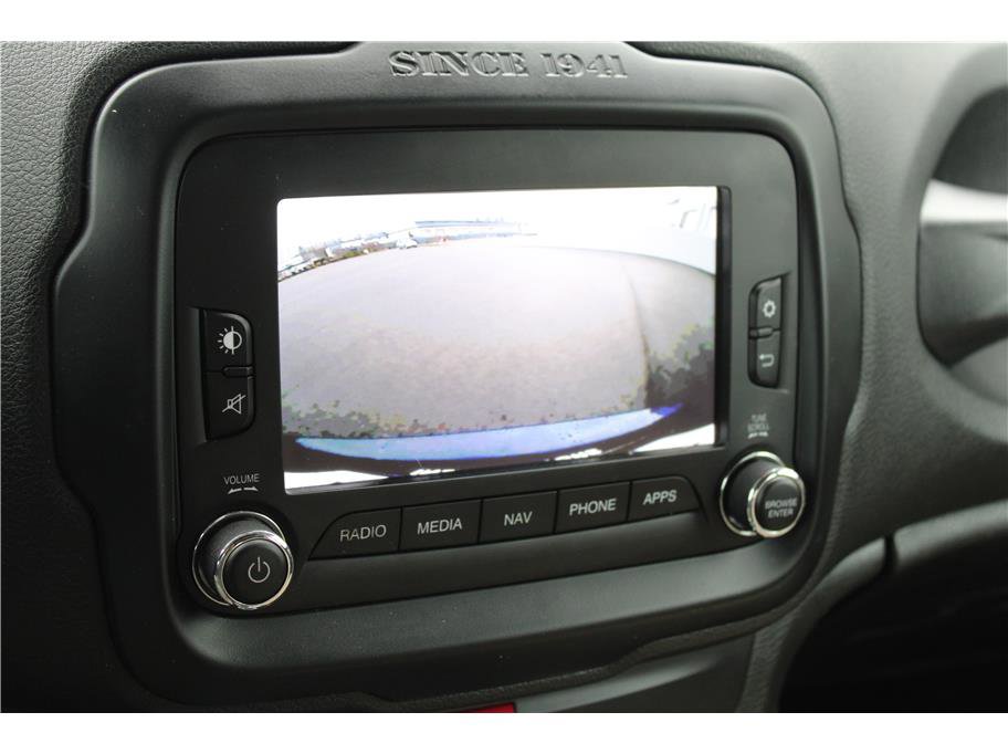 Used 2017 Jeep Renegade Latitude image 21