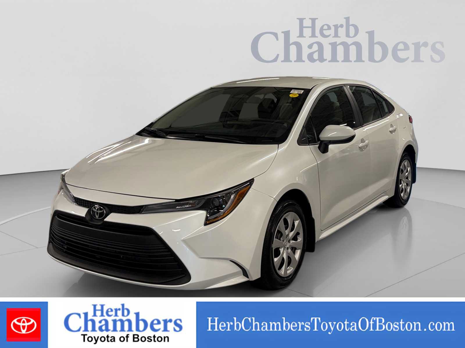 Used 2026 Toyota Corolla LE FWD image 8