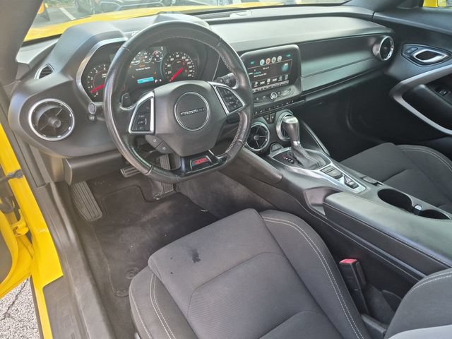 Used 2018 Chevrolet Camaro SS RWD image 10