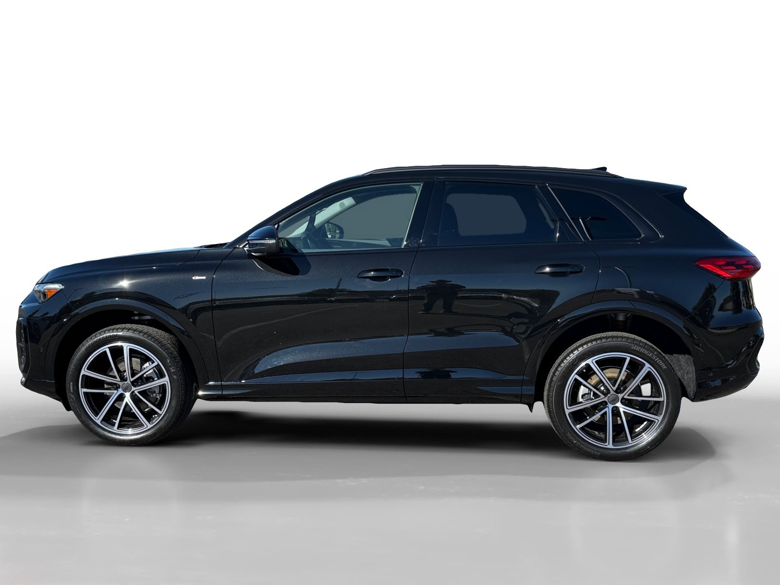 New 2026 Audi Q5 Premium Plus AWD/4WD image 2