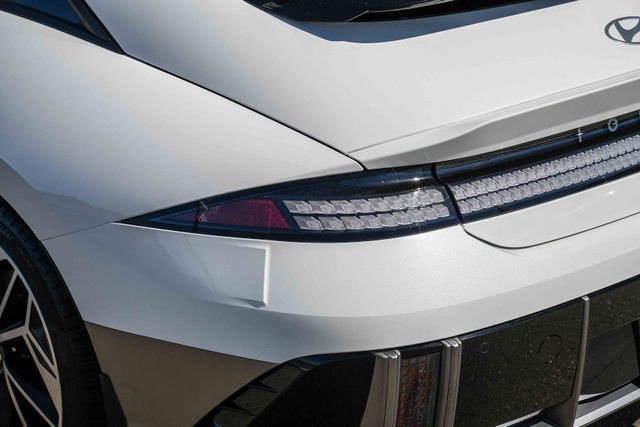 Certified 2025 Hyundai Ioniq 6 SEL image 13