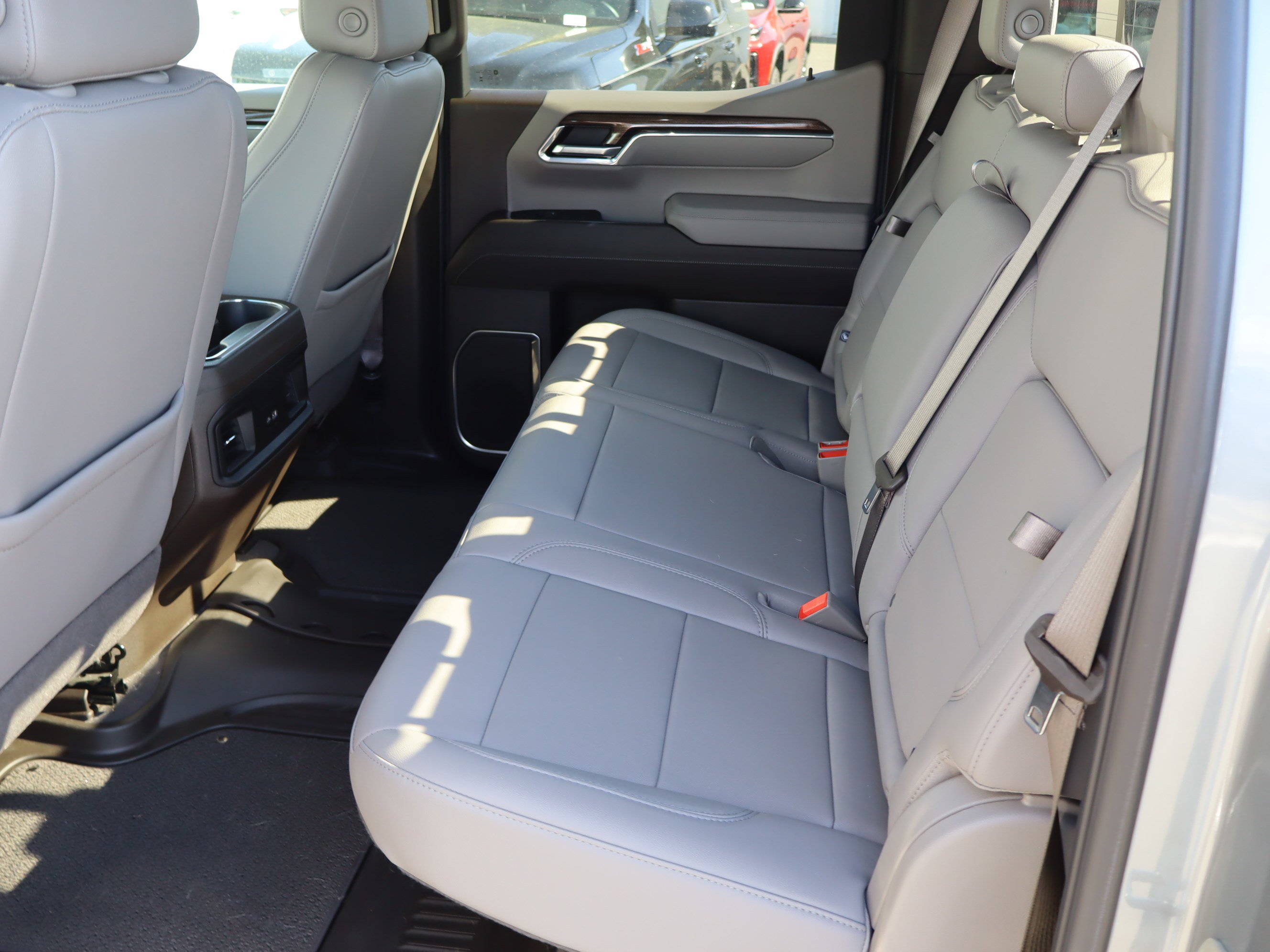 Used 2024 Chevrolet Silverado 1500 RST image 33