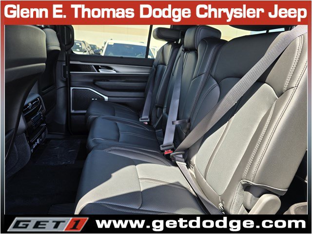 New 2025 Jeep Wagoneer L 4WD w/ Convenience Group I image 12