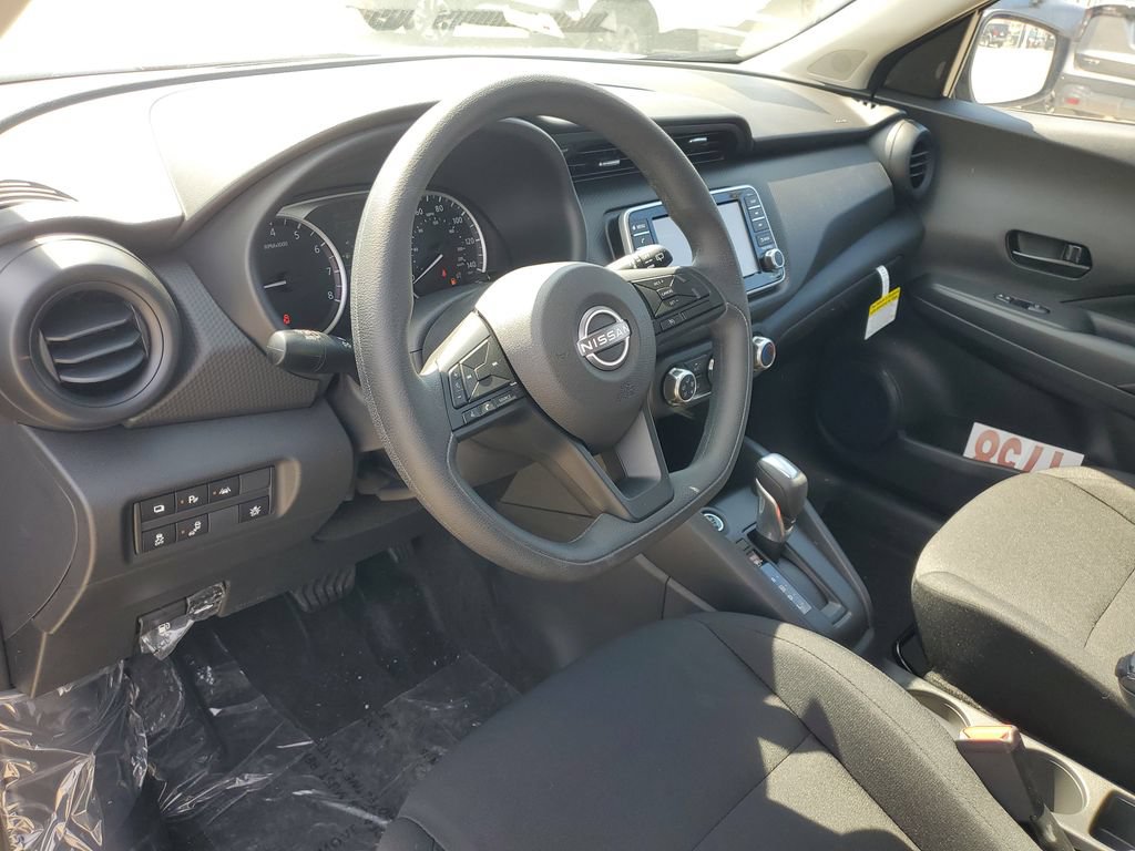 New 2025 Nissan Kicks Play S FWD image 14