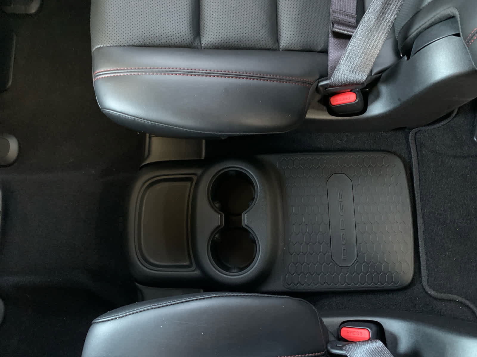 Used 2025 Dodge Durango GT image 34