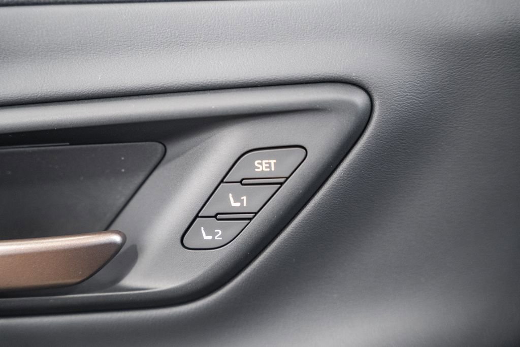 New 2026 Toyota Crown Signia XLE image 41