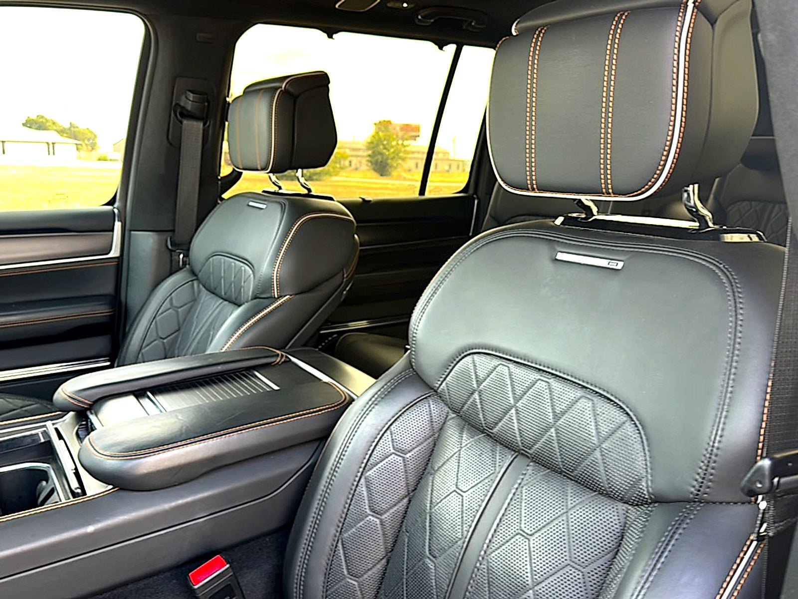 Used 2023 Jeep Grand Wagoneer Series III AWD/4WD image 14