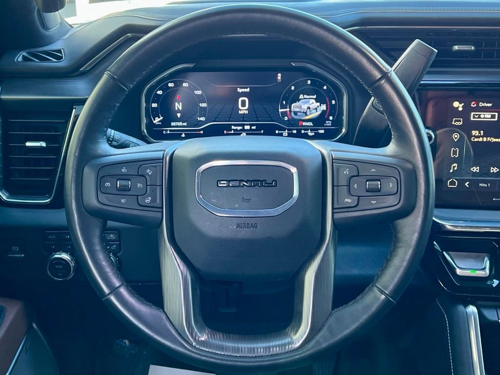Used 2025 GMC Sierra 2500 Denali Ultimate image 25