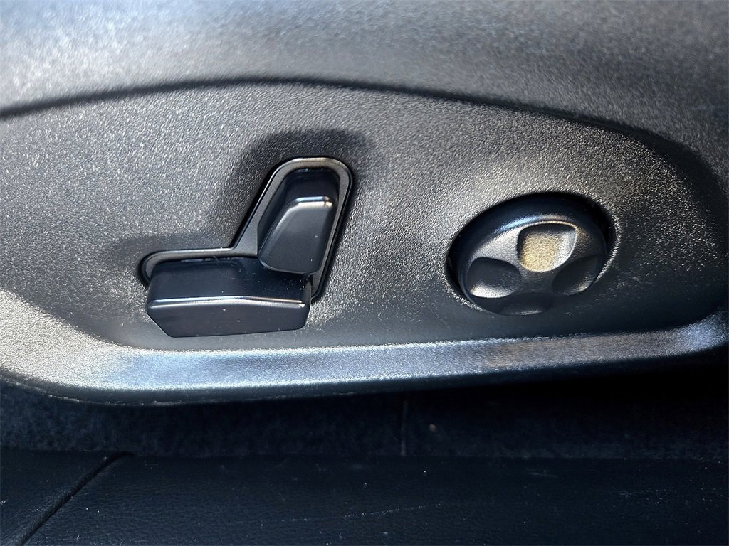 Used 2020 Jeep Compass Limited image 26