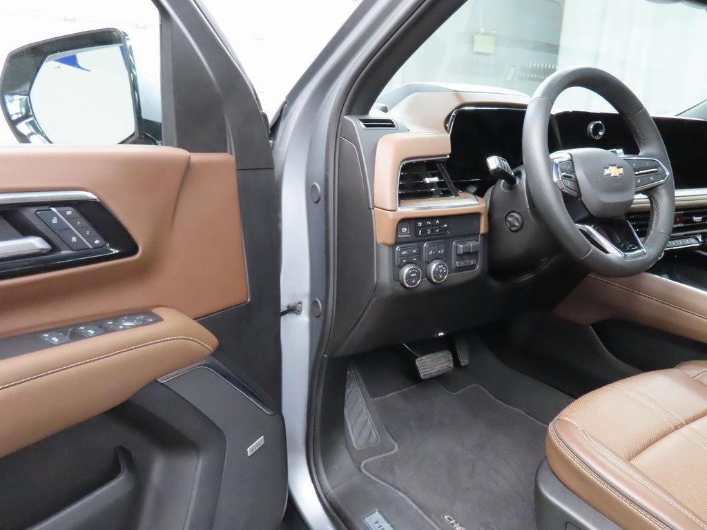 Used 2025 Chevrolet Tahoe High Country image 58