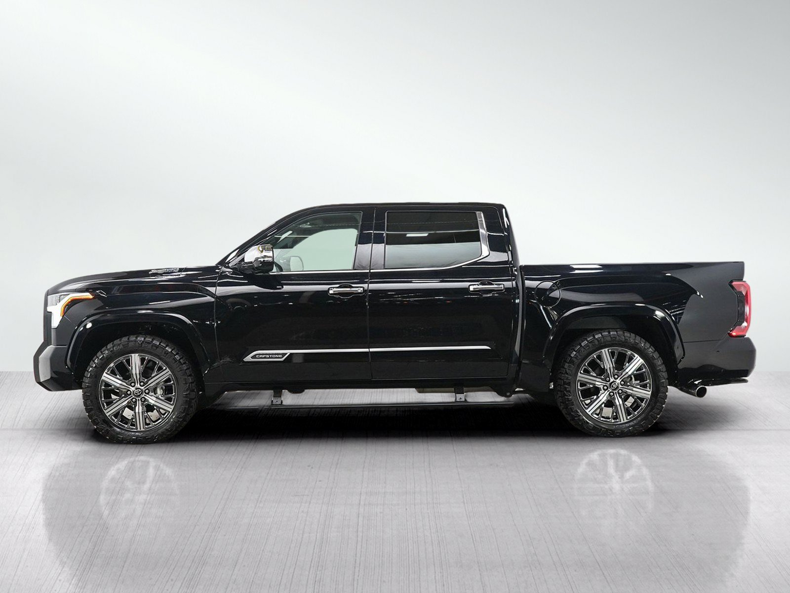 Used 2026 Toyota Tundra Capstone AWD/4WD image 2