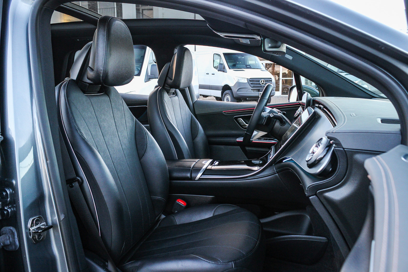 Certified 2023 Mercedes-Benz EQE 350+ 4MATIC SUV image 17