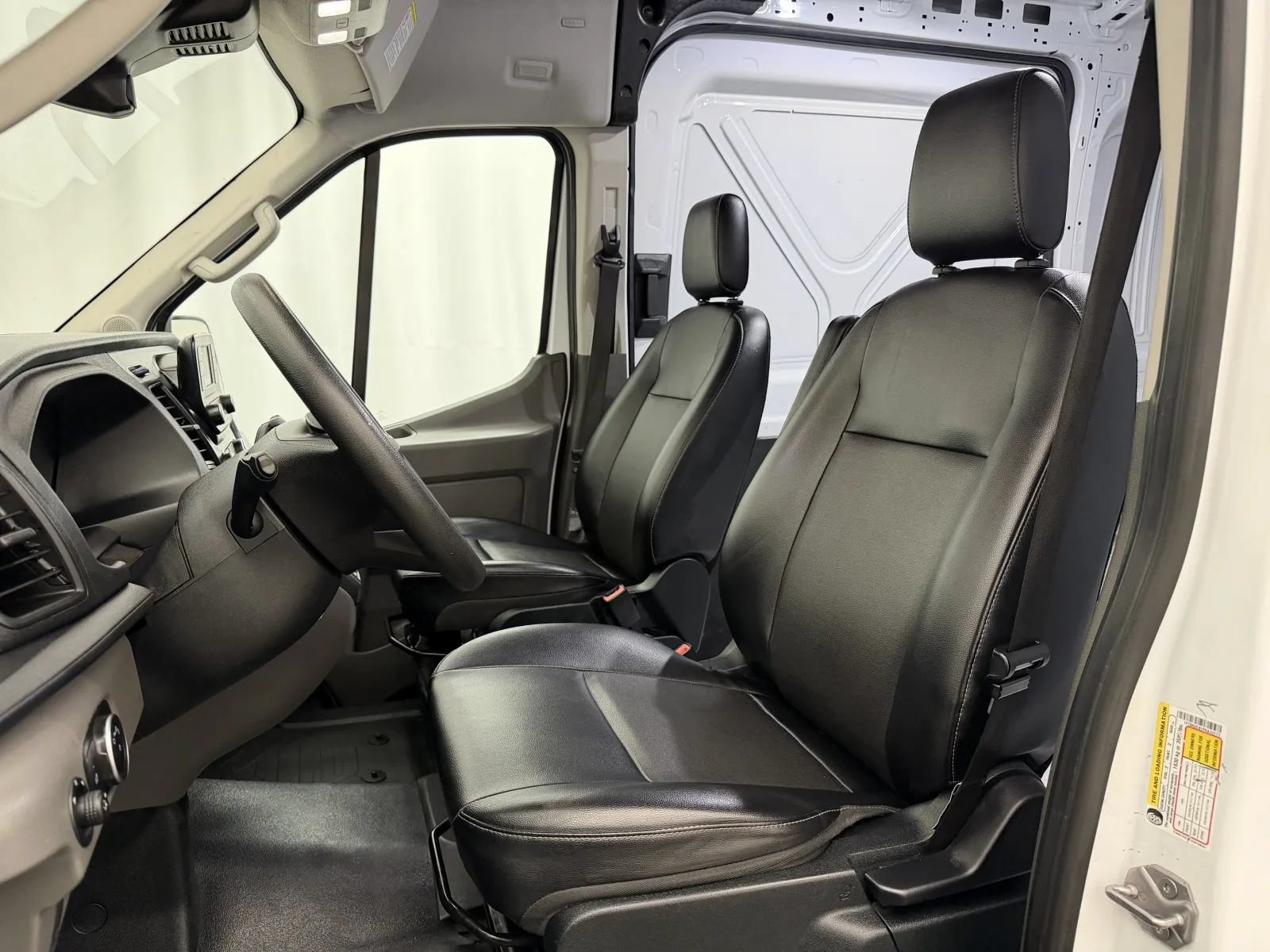 Used 2023 Ford Transit 250 Medium Roof AWD image 12