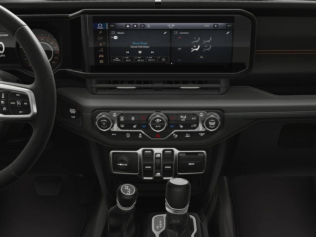 New 2025 Jeep Gladiator Sport image 26